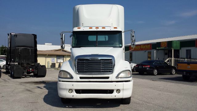 Freightliner Columbia 2004 photo 4