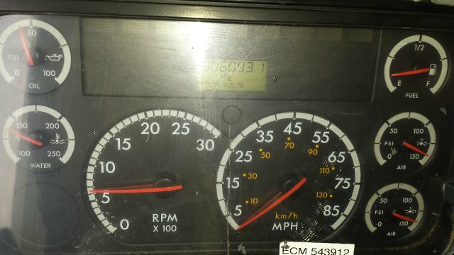 Freightliner Columbian CL120 CXL Van Semi - Heavy Truck