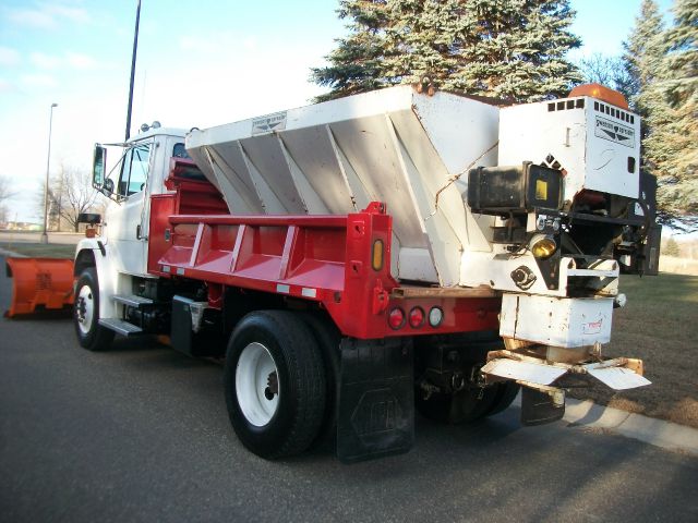 Freightliner FL-60 2003 photo 1