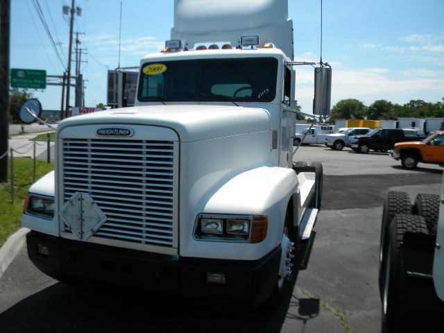 Freightliner FLD120 Unknown Semi - Heavy Truck