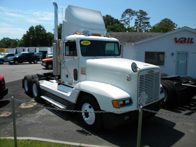Freightliner FLD120 2000 photo 4