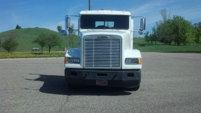 Freightliner FLD 120 2001 photo 1