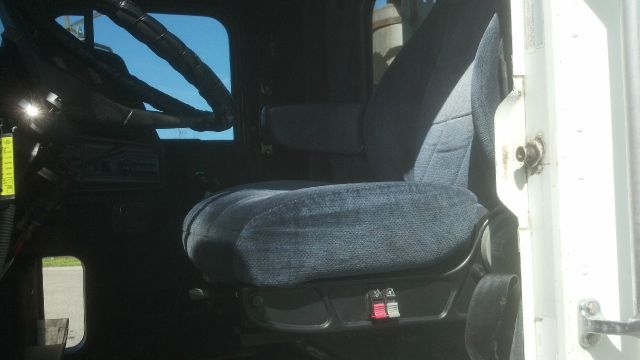 Freightliner FLD 120 2001 photo 2