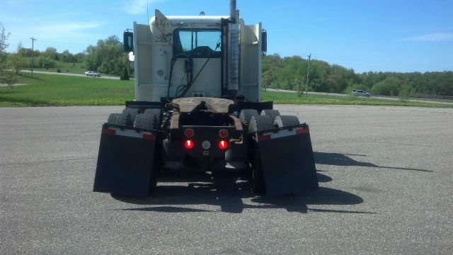 Freightliner FLD 120 2001 photo 5