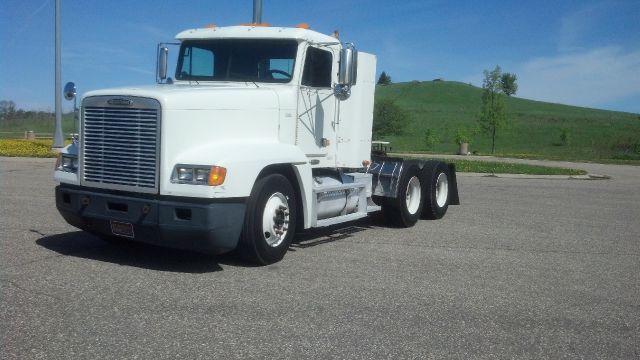 Freightliner FLD 120 2001 photo 6