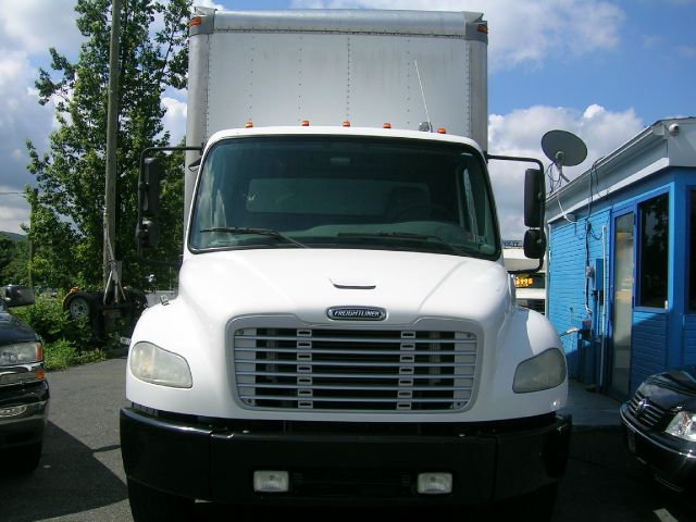 Freightliner LLC M2 Business Class 2WD King Cab SWB S Truck Box Truck