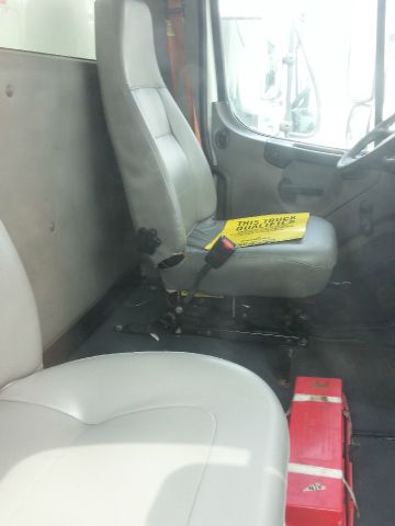 Freightliner M2 2009 photo 1