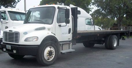 Freightliner M2 2009 photo 2