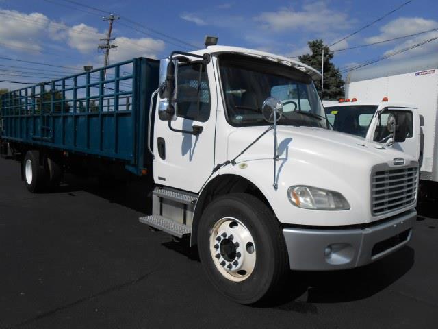 Freightliner M2 106 Business Class 2006 photo 1