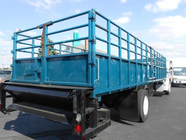 Freightliner M2 106 Business Class 2006 photo 3