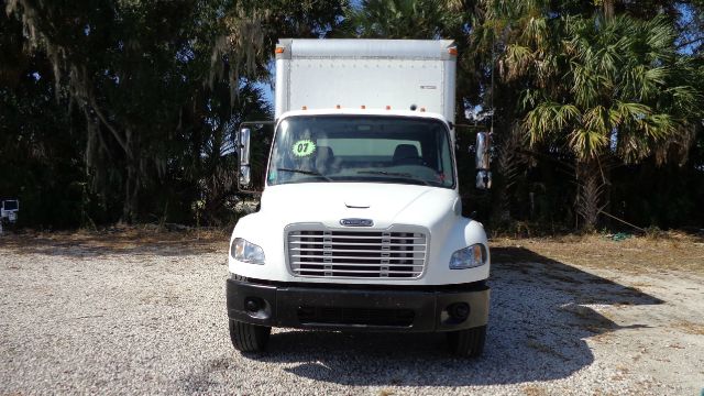 Freightliner M2 BUSINESS CLASS 2007 photo 1