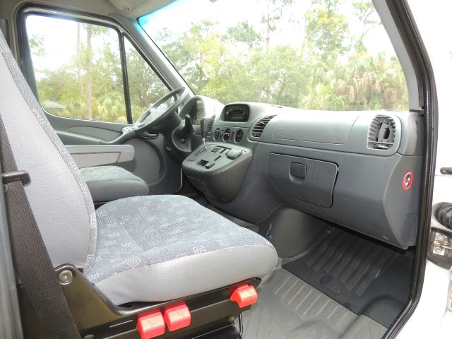 Freightliner Sprinter 2500 2004 photo 10