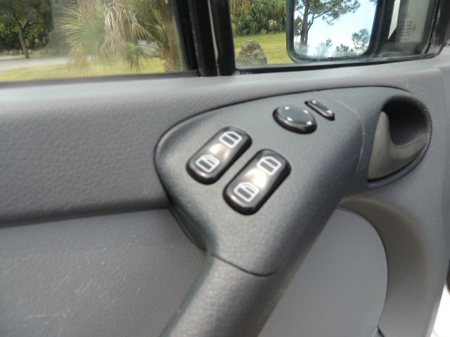 Freightliner Sprinter 2500 2004 photo 27