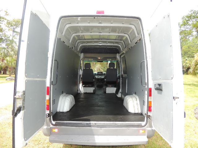 Freightliner Sprinter 2500 2004 photo 3