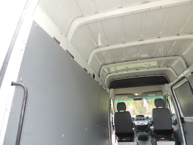 Freightliner Sprinter 2500 2004 photo 32