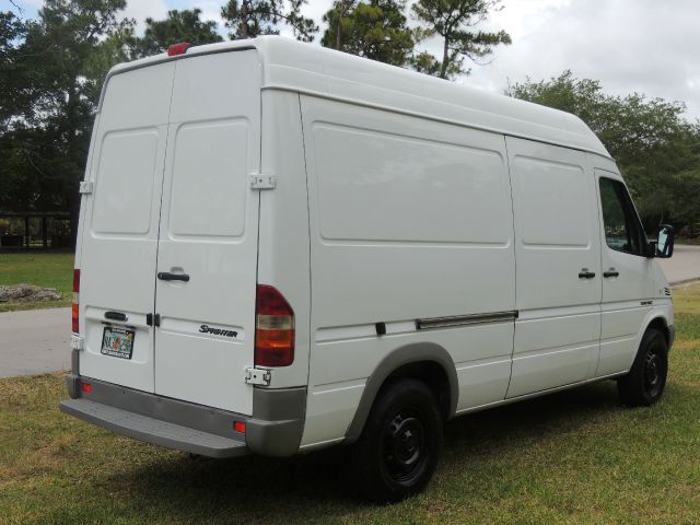 Freightliner Sprinter 2500 2004 photo 41
