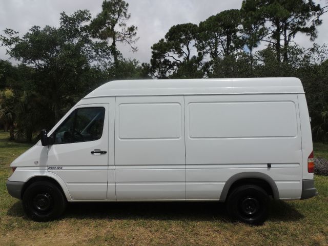 Freightliner Sprinter 2500 2004 photo 43