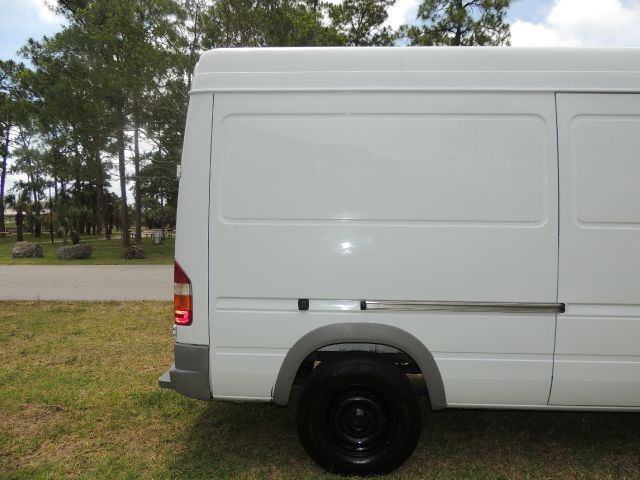 Freightliner Sprinter 2500 2004 photo 54