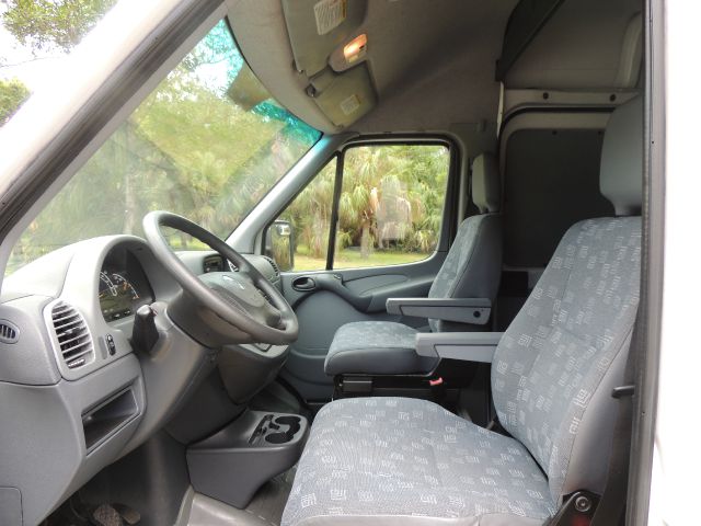 Freightliner Sprinter 2500 2004 photo 56