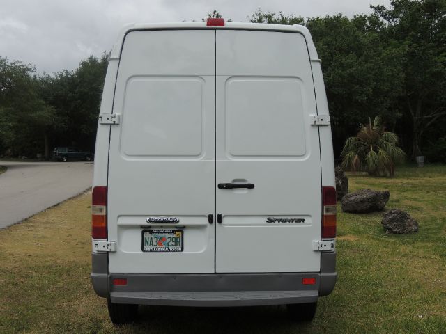 Freightliner Sprinter 2500 2004 photo 8