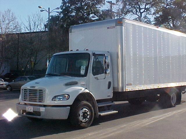 Freightliner m-2 26 ft box trucka 2008 photo 4