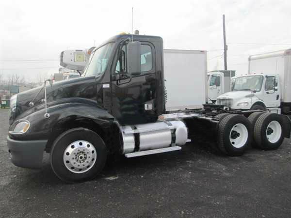Freightliner tractor day cabs 2007 photo 3