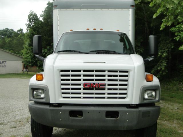 GMC 7500 2005 photo 2