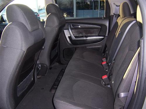 GMC Acadia 2007 photo 2