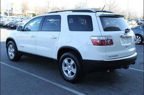 GMC Acadia 2007 photo 2