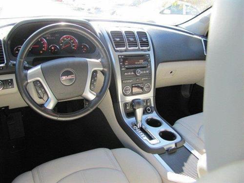 GMC Acadia 2007 photo 2