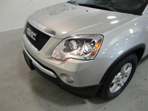 GMC Acadia 2007 photo 2