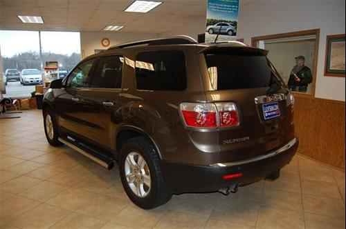 GMC Acadia 2007 photo 2