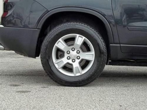 GMC Acadia 2007 photo 2