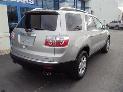 GMC Acadia 2007 photo 2