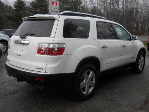 GMC Acadia 2007 photo 2