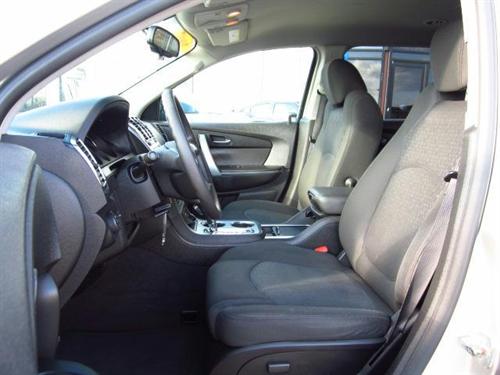 GMC Acadia 2007 photo 2