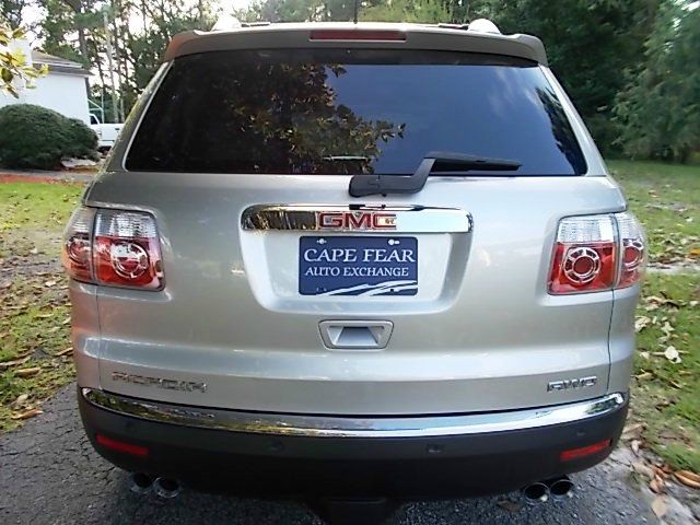 GMC Acadia 2007 photo 2