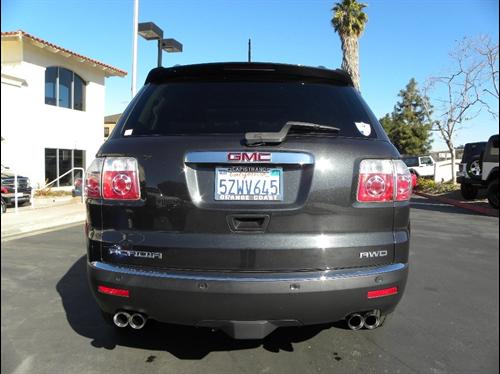 GMC Acadia 2007 photo 2