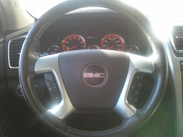 GMC Acadia 2007 photo 2
