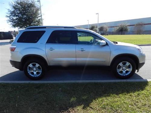GMC Acadia 2007 photo 2