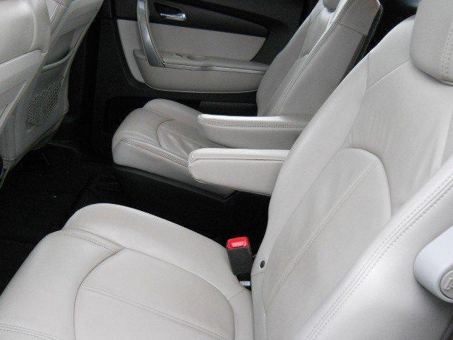 GMC Acadia 2007 photo 2