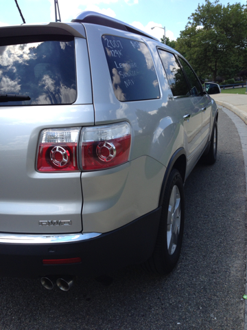 GMC Acadia 2007 photo 2