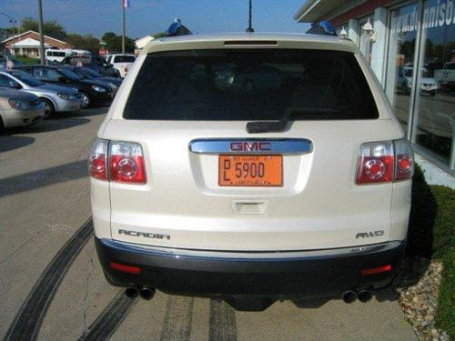 GMC Acadia 2007 photo 2