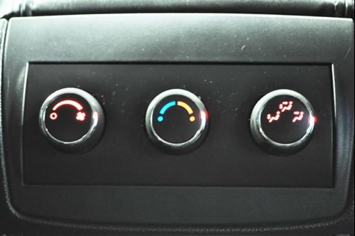 GMC Acadia 2007 photo 2