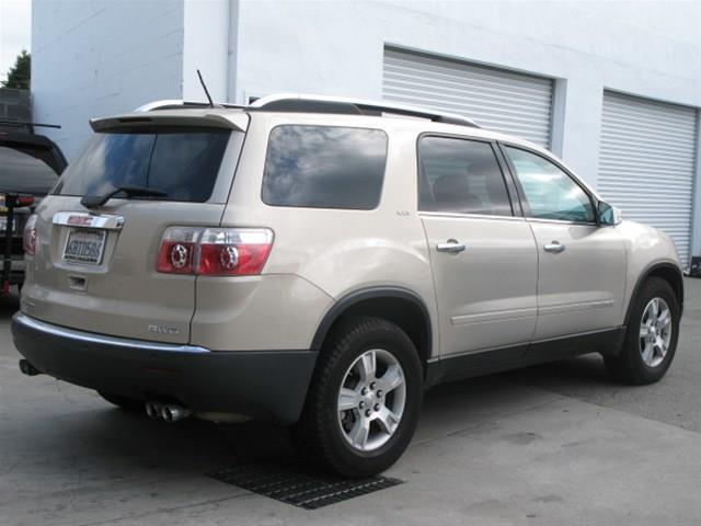 GMC Acadia 2008 photo 2