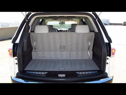 GMC Acadia 2008 photo 2