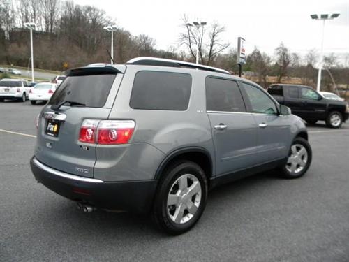 GMC Acadia 2008 photo 1