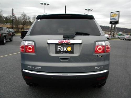 GMC Acadia 2008 photo 2