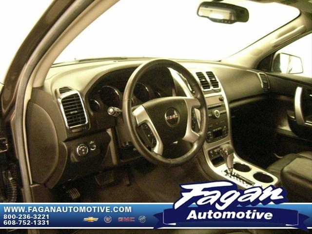 GMC Acadia 2008 photo 3