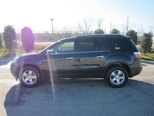 GMC Acadia 2008 photo 2